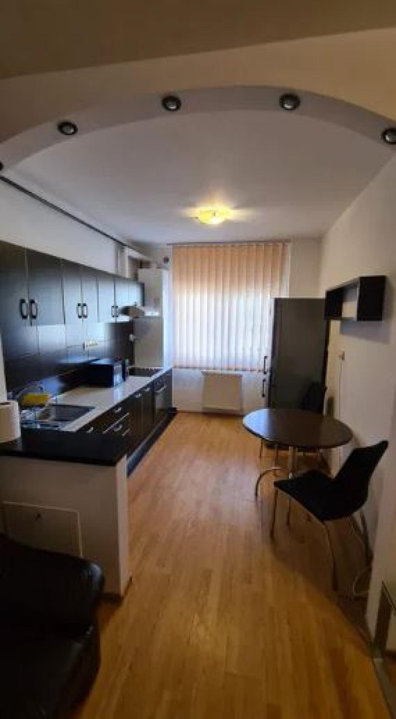 Apartament cu 1 camere de vanzare in cartierul Zorilor, zona Spitalului de Recuperare